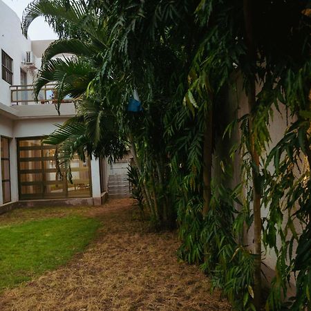 Studio Residence Condominium โลเม ภายนอก รูปภาพ